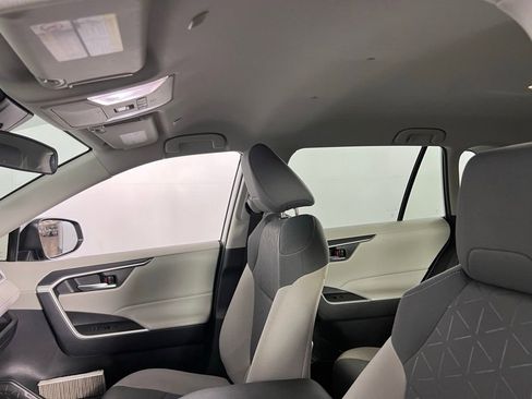 Used 2023 Toyota RAV4 XLE image 23
