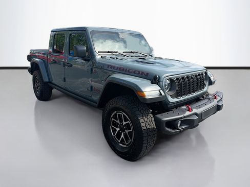 Used 2024 Jeep Gladiator Rubicon image 7