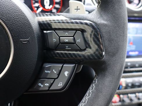 Used 2021 Ford Mustang Shelby GT500 w/ Carbon Fiber Track Pack RWD image 29