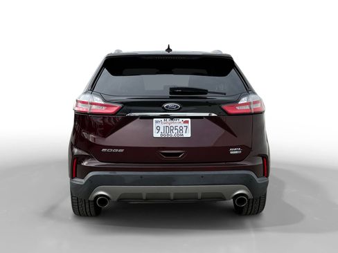Used 2020 Ford Edge SEL w/ Convenience Package image 4