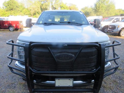Used 2019 Ford F250 XL w/ XL Value Package RWD image 2