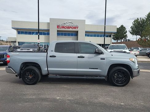 Used 2019 Toyota Tundra SR5 w/ SR5 Upgrade Package AWD/4WD image 2