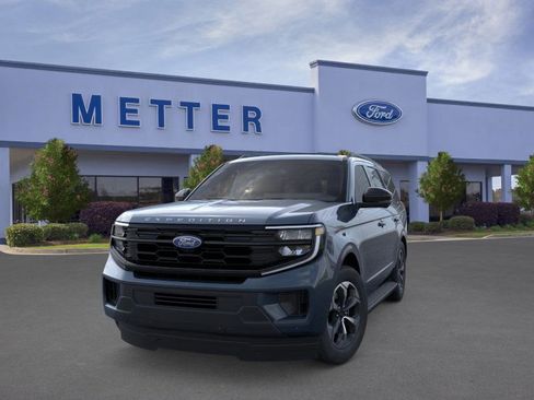 New 2026 Ford Expedition Active image 26