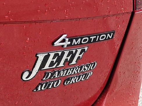 Certified 2022 Volkswagen Tiguan SE AWD/4WD image 35