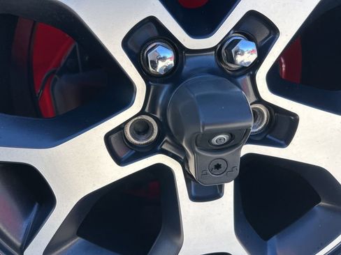 Certified 2021 Jeep Wrangler Unlimited Rubicon image 24