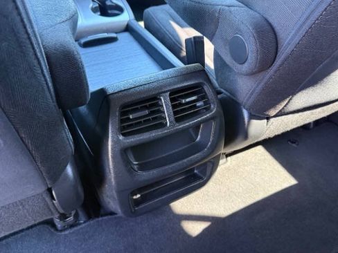 Used 2020 Honda Pilot LX image 17