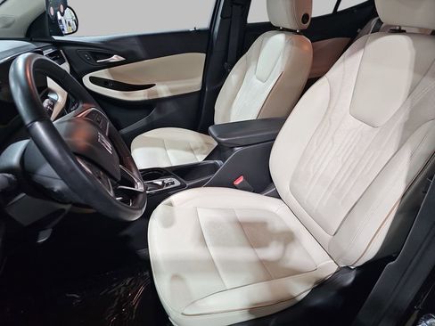 Certified 2024 Buick Encore GX Avenir w/ Avenir Convenience Package FWD image 19