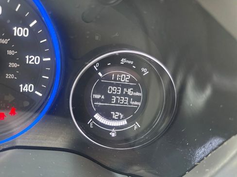 Used 2019 Honda HR-V LX image 20