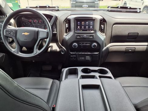 Used 2025 Chevrolet Silverado 3500 W/T AWD/4WD image 18