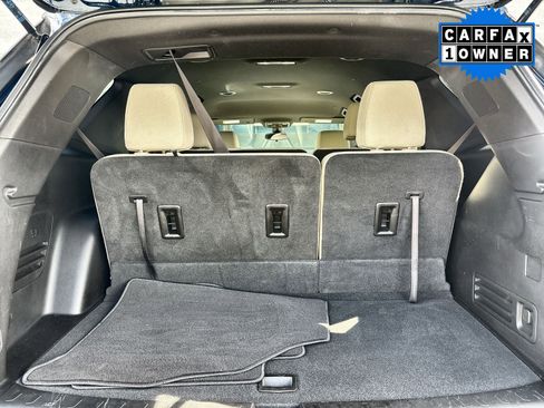 Used 2022 Chevrolet Traverse LS image 36