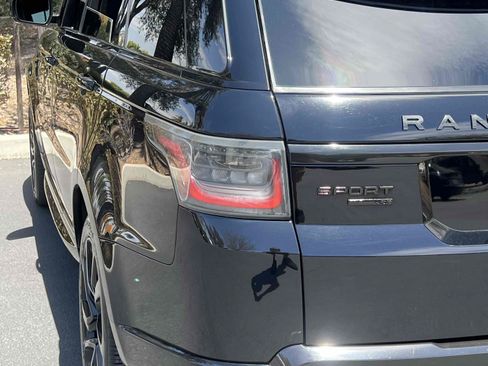Used 2019 Land Rover Range Rover Sport HSE AWD/4WD image 36