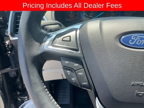 Used 2023 Ford Edge Titanium AWD/4WD image 14