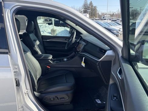 New 2026 Jeep Grand Cherokee Limited image 50