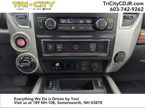 Used 2018 Nissan Titan SL w/ Chrome Package image 27
