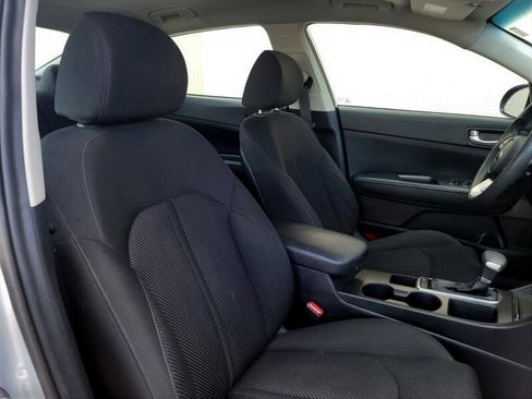 Used 2019 Kia Optima LX image 18