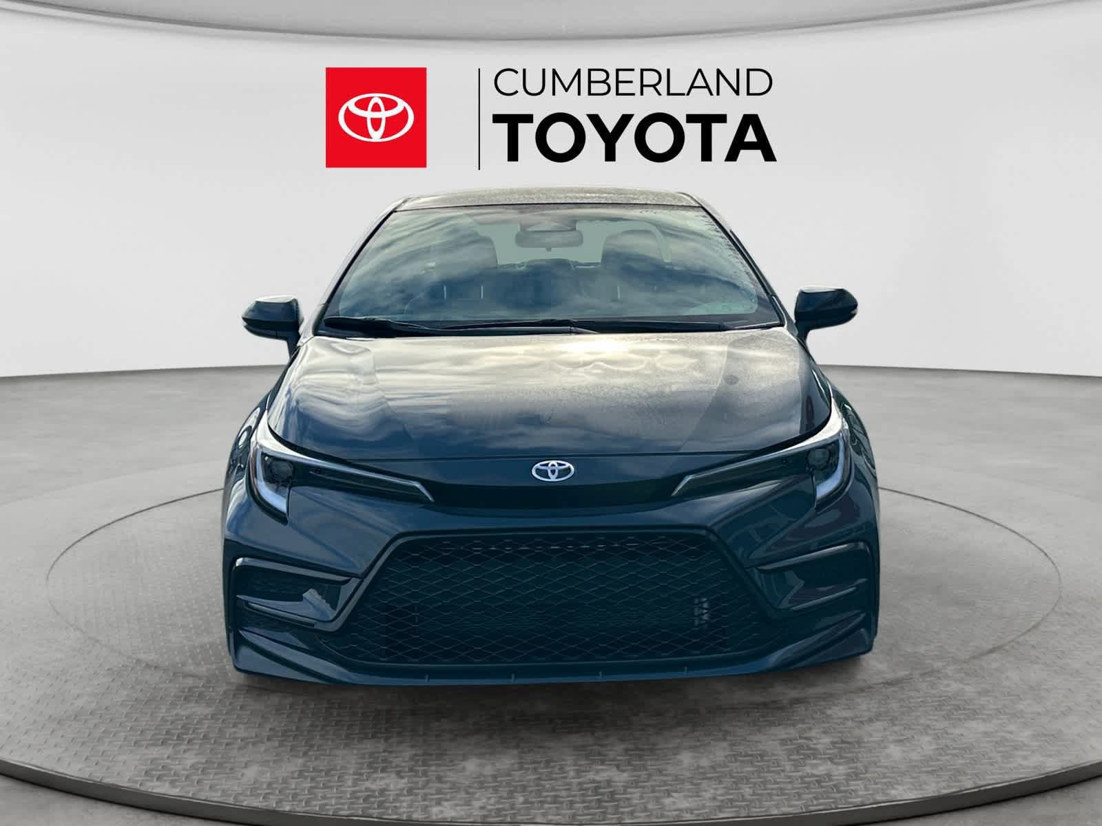 Used 2025 Toyota Corolla SE w/ Convenience Package FWD image 8