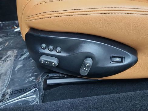 Used 2017 Maserati GranTurismo Sport image 17