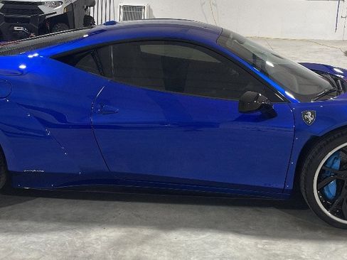 Used 2015 Ferrari 458 Italia Coupe image 4