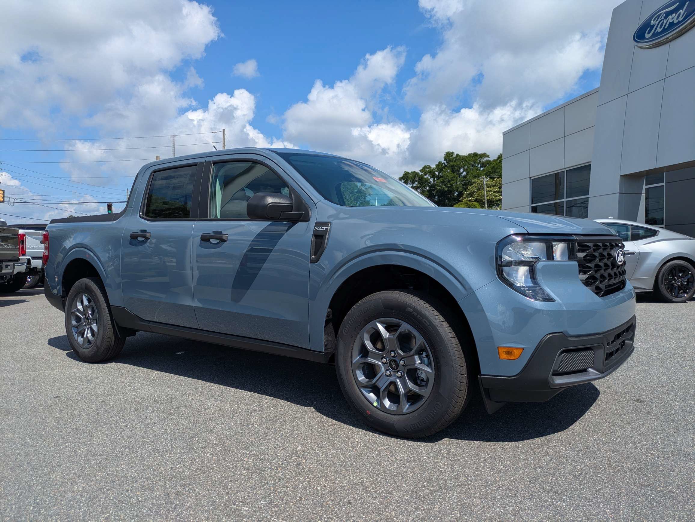 New 2026 Ford Maverick XLT FWD image 2