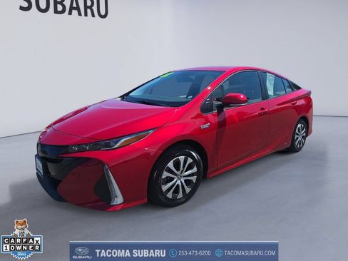 Used 2022 Toyota Prius Prime LE FWD image 1