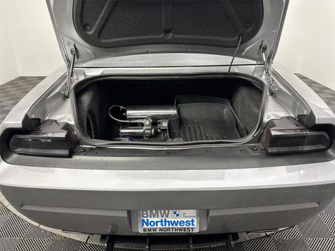 Used 2011 Dodge Challenger SRT8 image 21