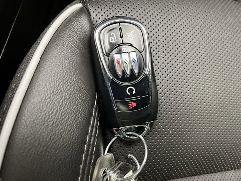 Certified 2025 Buick Encore GX Avenir w/ Avenir Technology Package AWD/4WD image 30