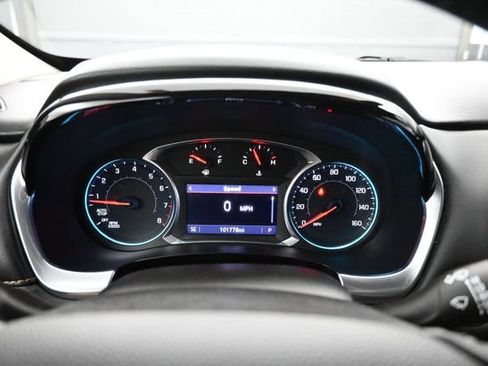 Used 2021 Chevrolet Traverse LT FWD image 15