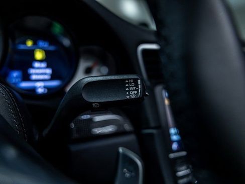 Certified 2015 Porsche 911 Turbo S AWD/4WD image 32