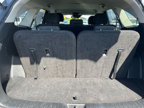 Used 2023 Kia Sorento LX image 32