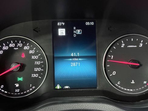 Used 2023 Mercedes-Benz Sprinter 2500 image 32