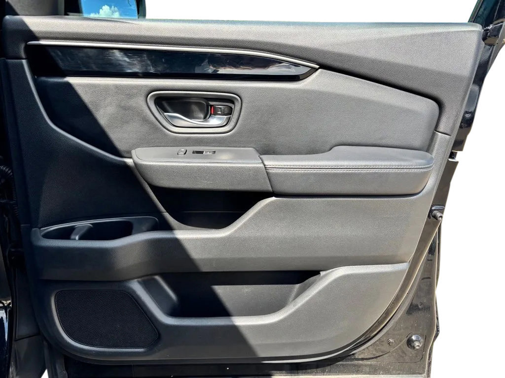 Used 2025 Honda Pilot EX-L image 28