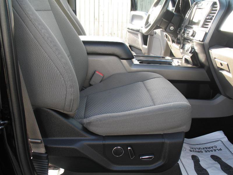 Used 2017 Ford F150 XLT w/ Equipment Group 302A Luxury AWD/4WD image 21