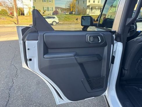 New 2025 Ford Bronco Badlands w/ Black Appearance Package AWD/4WD image 42