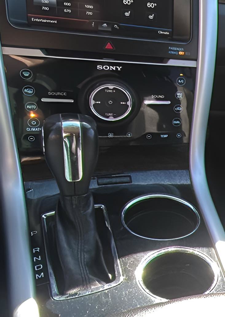 Used 2011 Ford Edge Limited AWD/4WD image 12
