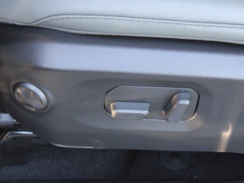 New 2025 Jeep Gladiator Mojave image 24