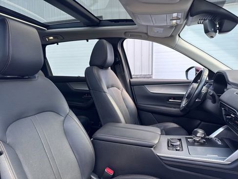 Used 2024 MAZDA CX-90 Plug-In Hybrid w/ Premium Pkg image 10