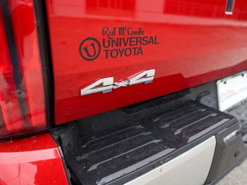 Used 2025 Toyota Tundra Limited image 15