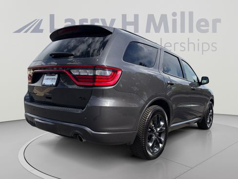 Used 2023 Dodge Durango R/T w/ Blacktop Package AWD/4WD image 5