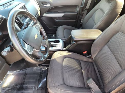 Used 2022 Chevrolet Colorado LT w/ Fleet Safety Package image 13