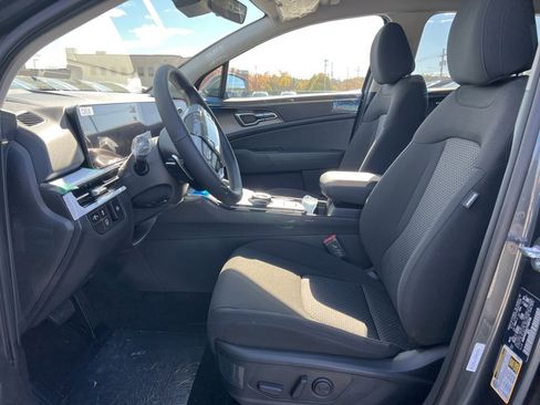 New 2026 Kia Sportage S image 8