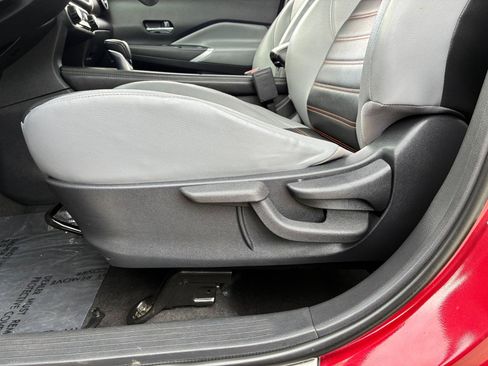 Used 2021 Nissan Kicks SR w/ SR Premium Package FWD image 13