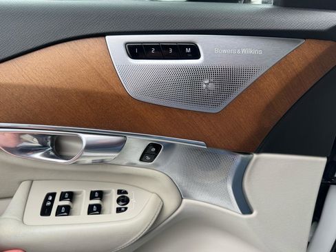 Used 2017 Volvo XC90 T6 Inscription w/ Vision Package image 24