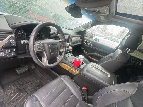 Used 2017 GMC Yukon Denali w/ Open Road Package AWD/4WD image 3