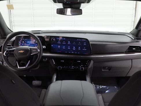Used 2025 Chevrolet Tahoe LS RWD image 38