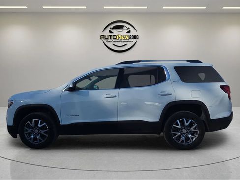 Used 2023 GMC Acadia SLT image 4