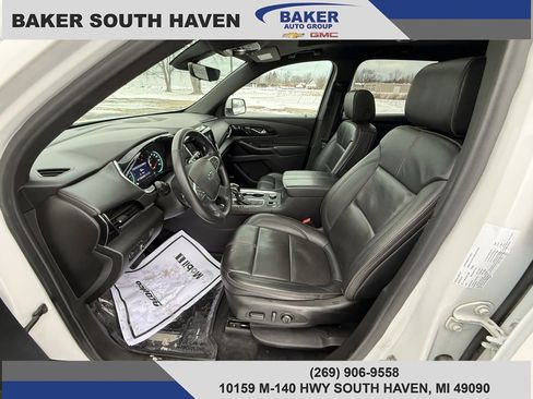 Used 2022 Chevrolet Traverse RS image 14