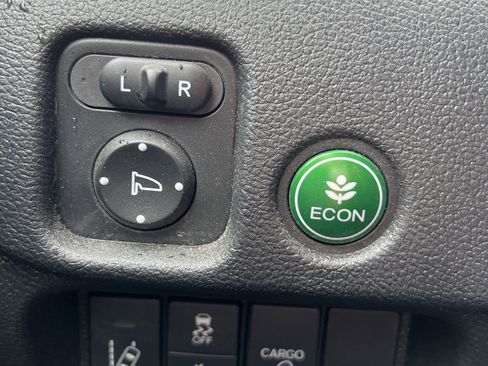 Used 2021 Honda Ridgeline Sport image 19