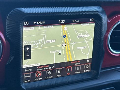 Used 2023 Jeep Gladiator Rubicon w/ Cold Weather Group AWD/4WD image 18