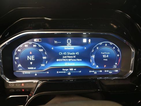 Used 2025 Chevrolet Silverado 1500 LTZ RWD image 13