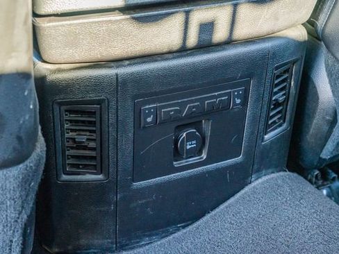 Used 2014 RAM 3500 Laramie image 39
